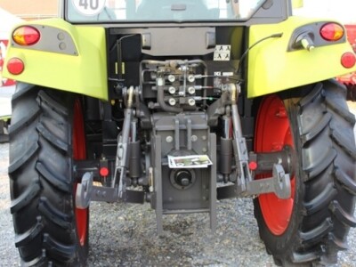 Traktor Claas AXOS