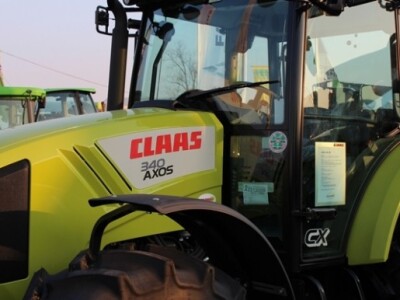 Traktor Claas AXOS