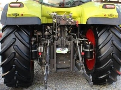 Traktor Claas ARION 500