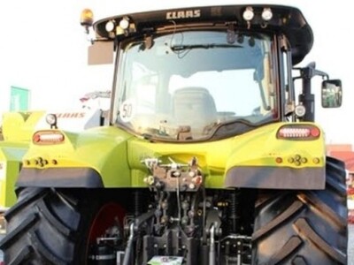 Traktor Claas ARION 500
