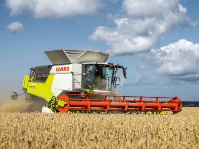 Claas kombajni Trion