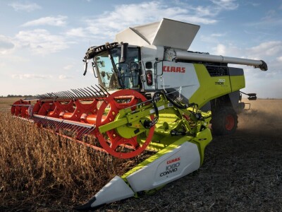 Claas kombajni Trion