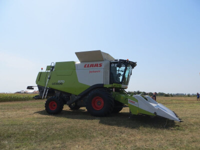 Kombajn: CLAAS LEXION 670