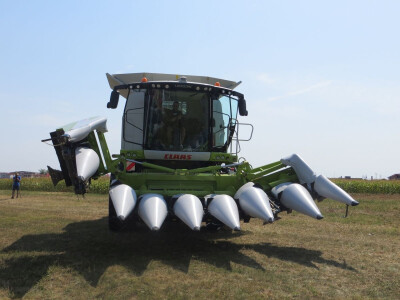 Kombajn: CLAAS LEXION 670