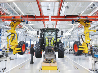 Claas postavlja kamen temeljac za novi multifunkcionalni proizvodni pogon u tvornici traktora u Le Mansu