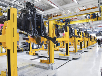 Claas postavlja kamen temeljac za novi multifunkcionalni proizvodni pogon u tvornici traktora u Le Mansu