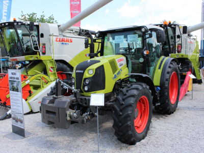 Claas Arion 420