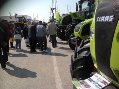 Claas traktori