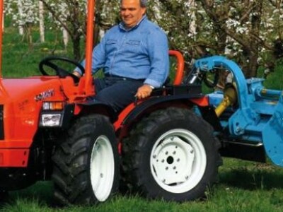 Traktor Goldoni Cluster