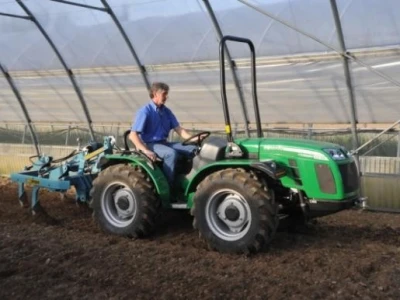 Traktor Ferrari Cobram 60 AR/RS