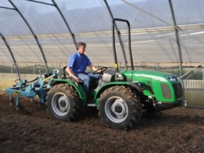 Traktor Ferrari Cobram 60 AR/RS