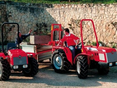 Traktor Antonio Carraro Tigre Country