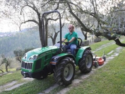 Traktor Ferrari Cromo K30/40 AR/RS