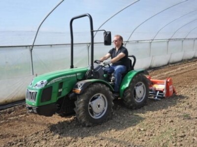 Traktor Ferrari Cromo K30/40 AR/RS