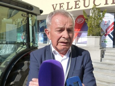 CroVin, središnji stručni skup vinogradara i vinara Hrvatske CroVin, središnji stručni skup vinogradara i vinara Hrvatske