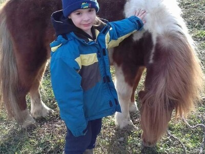 Čuvajući koze pređe dnevno i do 10km