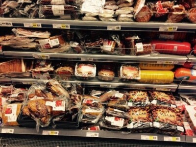 Samoborski čvarci na policama trgovina u Švedskoj