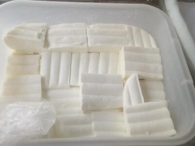 Da li će proizvođači naći kupce za zalihe sira i kajmaka?