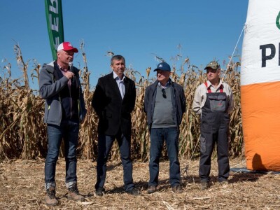 Dan polja Pioneer hibrida