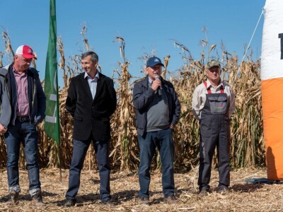 Dan polja Pioneer hibrida