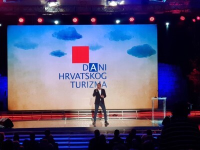 Dani hrvatskog turizma na Hvaru Dani hrvatskog turizma na Hvaru