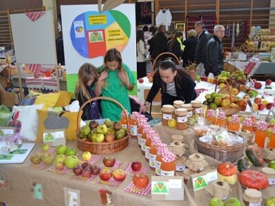 Ponuda jabuka Ponuda jabuka