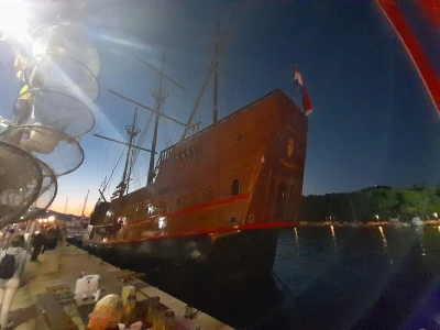 Dani u vali i ribarski brodovi