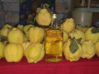 Danilo Škero: Momak djevojci kad izjavljuje ljubav kaže dunjo moja. Ima nešto u toj voćki Danilo Škero: Momak djevojci kad izjavljuje ljubav kaže dunjo moja. Ima nešto u toj voćki