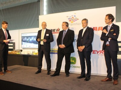 DataConnect postaje novi standard industrije traktora? DataConnect postaje novi standard industrije traktora?