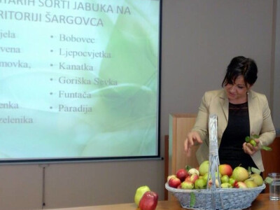 Kći Marieta obranila diplomski o starim sortama