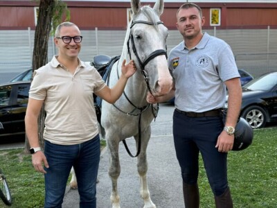 Defile prnjavorskih lipicanera ulicama grada