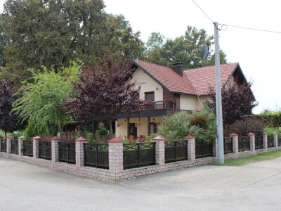 Destilerija i hotel Monogram