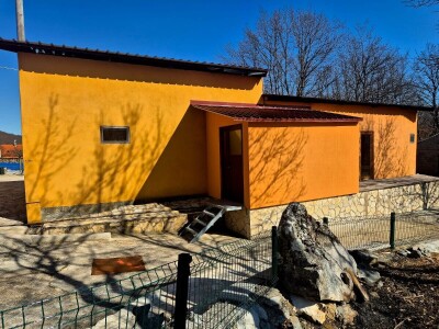 Destilerija i sušara u Gornjim Maovicama Destilerija i sušara u Gornjim Maovicama