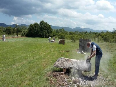 Detalj ovogodišnje Likovne kolonije Velebit III Lovinac