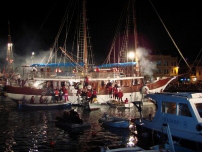 Detalj priredbe Bitka omiških gusara 2013. na ušću Cetine