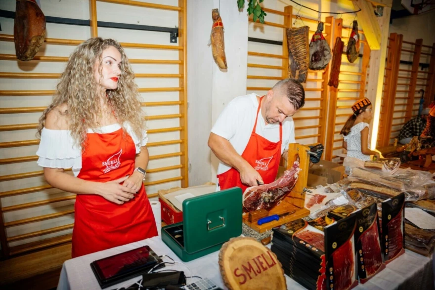 slika drni&scaron;