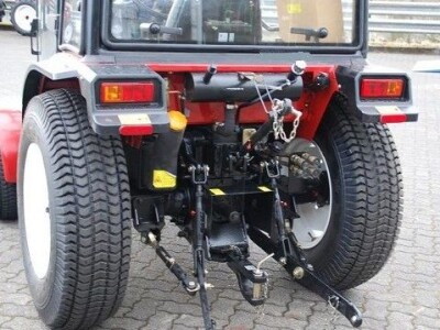 Traktor Impodan DF 254