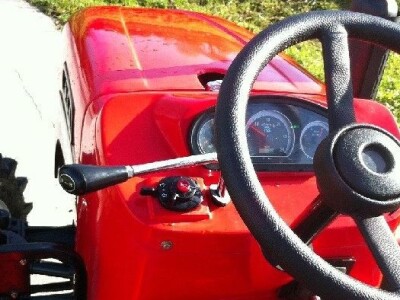 Traktor Impodan DF 404