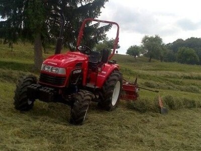 Traktor Impodan DF 504