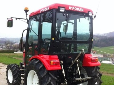 Traktor Impodan DF 504