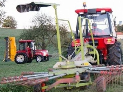 Traktor Impodan DF 704
