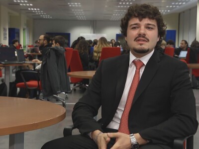 Digitalna akademija u Napulju pomaže mladima u razvijanju ideja