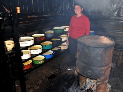 Dimljeni kajmak porodice Ninković Dimljeni kajmak porodice Ninković