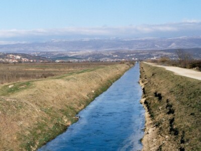 Dio glavnog kanala u Sinjskom polju