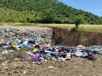 Divlje deponije uz poljoprivredne nasade u Stocu