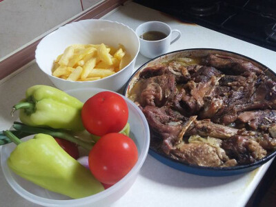 Uz vina gosti mogu kušati i domaće specijalitete