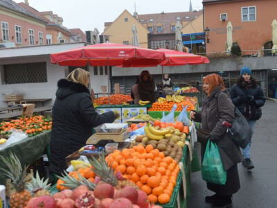 Tržnica Dolac u Zagrebu Tržnica Dolac u Zagrebu