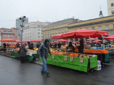 Tržnica Dolac u Zagrebu Tržnica Dolac u Zagrebu