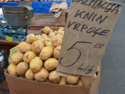 Tržnica Dolac u Zagrebu Tržnica Dolac u Zagrebu