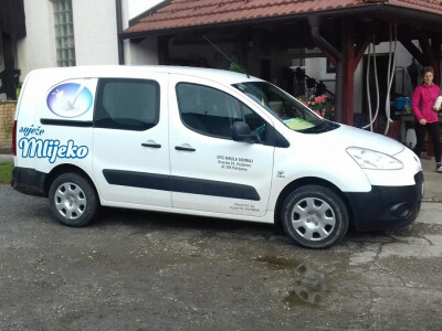 Svakoga jutra odvoze ga u mljekomate